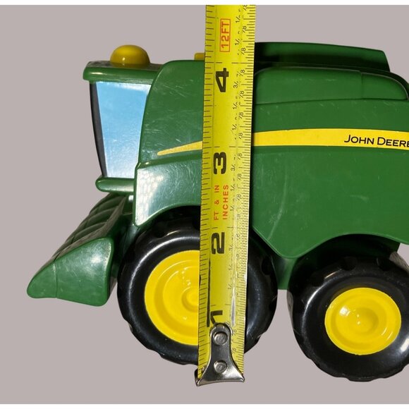 John Deere Green & Yellow Toy Combine Harvester With Rolling Wheels - Picture 11 of 11